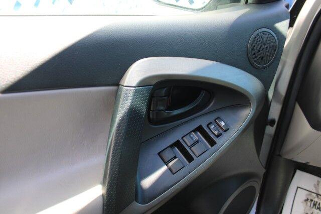 Toyota RAV4 - Thumbnail 19