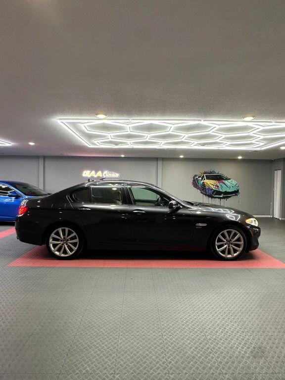 Bmw 5 Series - Thumbnail 13