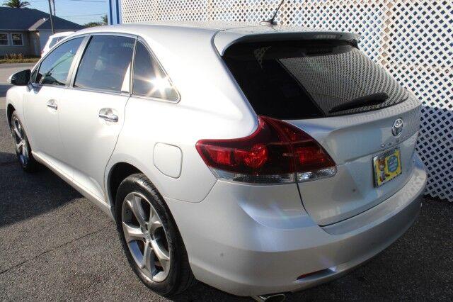 Toyota Venza - Thumbnail 6