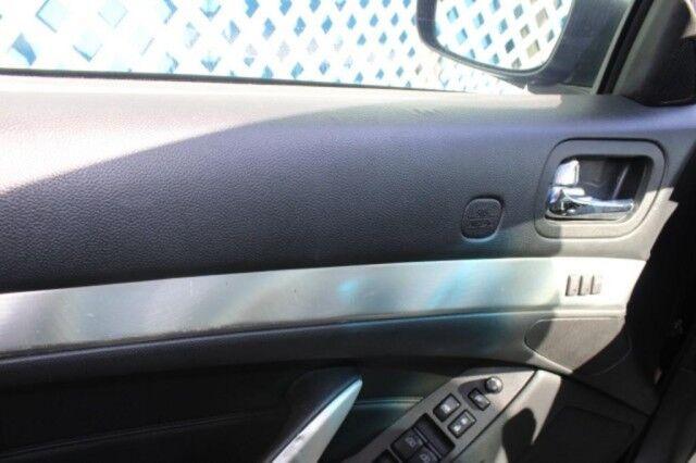 Infiniti G37 S Convertible - Thumbnail 14