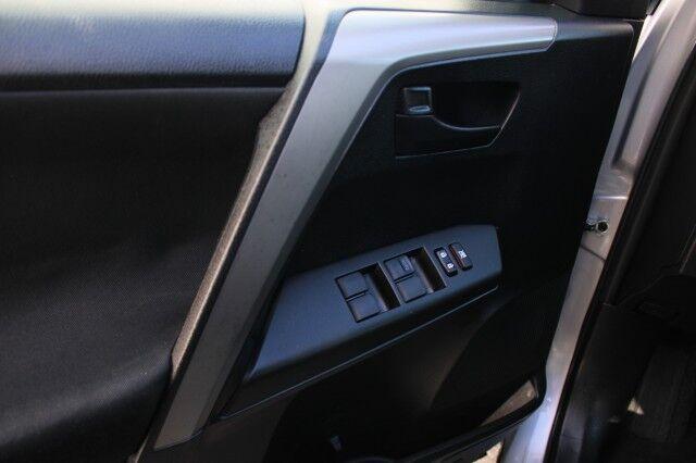 Toyota RAV4 - Thumbnail 19