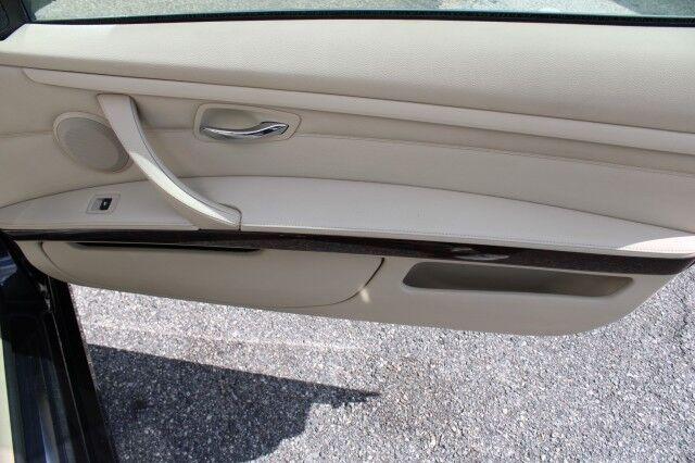 BMW 328i CONVERTIBLE - Thumbnail 20