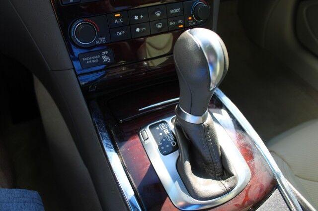 Infiniti G37 - Thumbnail 16