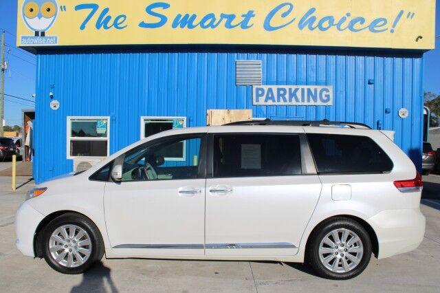 Toyota Sienna - Thumbnail 17