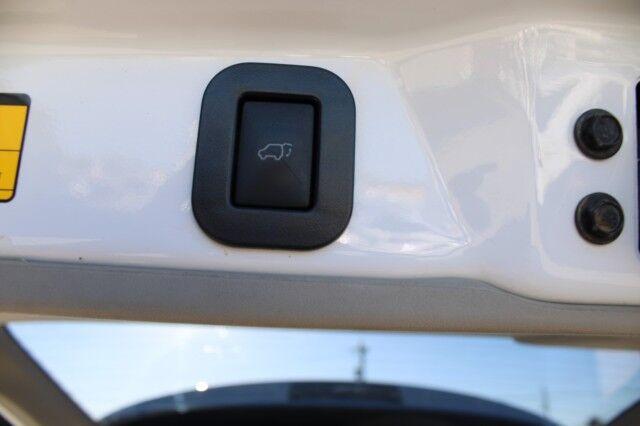 Toyota Sienna - Thumbnail 9