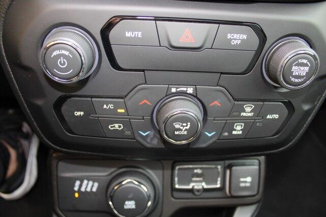 Jeep Renegade - Thumbnail 7