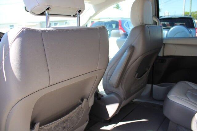 Chrysler Pacifica - Thumbnail 17