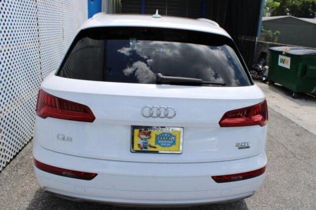 Audi Q5 2.0T - Thumbnail 8