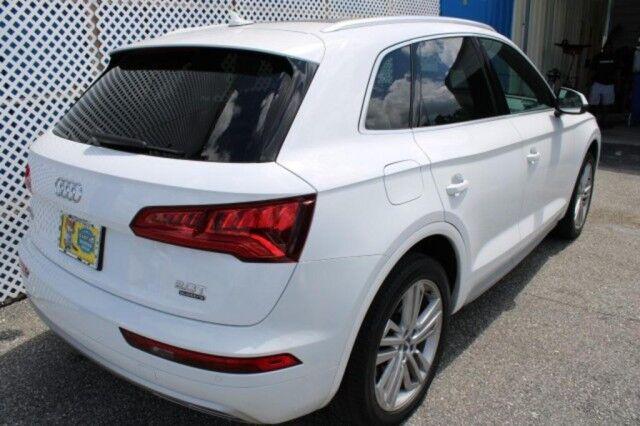 Audi Q5 2.0T - Thumbnail 5