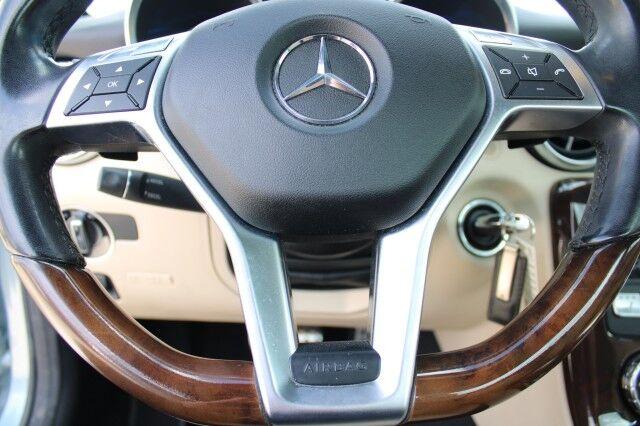 Mercedes-Benz SLK-Class - Thumbnail 12