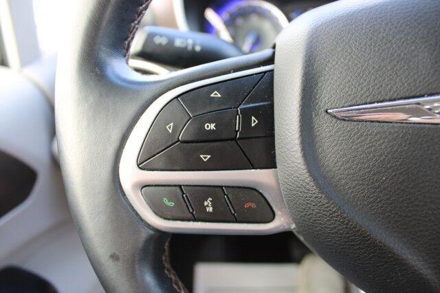 Chrysler Pacifica - Thumbnail 20