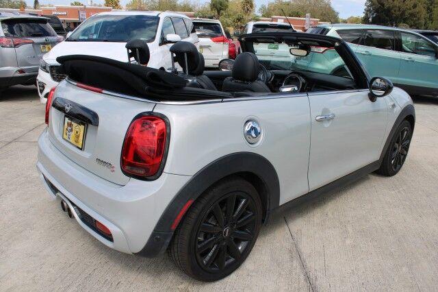 MINI Convertible - Thumbnail 5