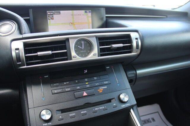 Lexus IS 250 - Thumbnail 13