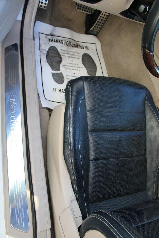 Mercedes-Benz E 400 - Thumbnail 19