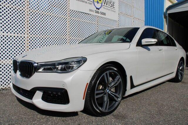 BMW 750i - Thumbnail 2