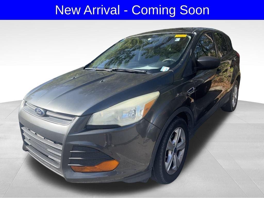 Ford Escape S - Thumbnail 3