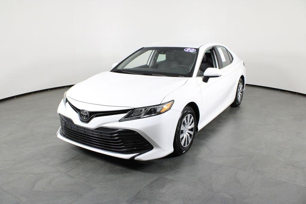 Toyota Camry L - Thumbnail 3