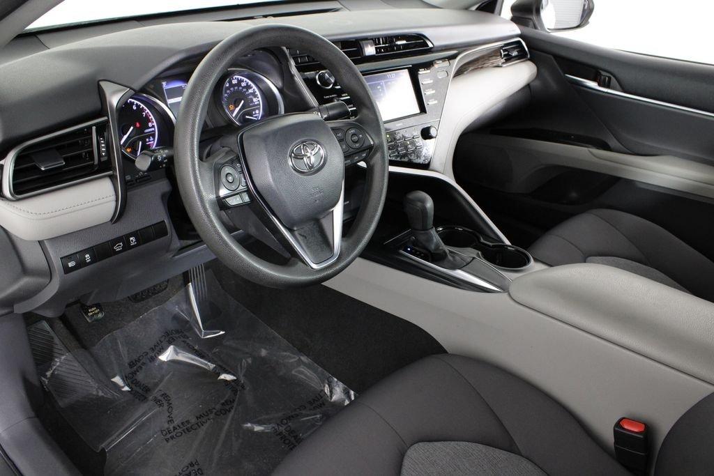 Toyota Camry L - Thumbnail 17