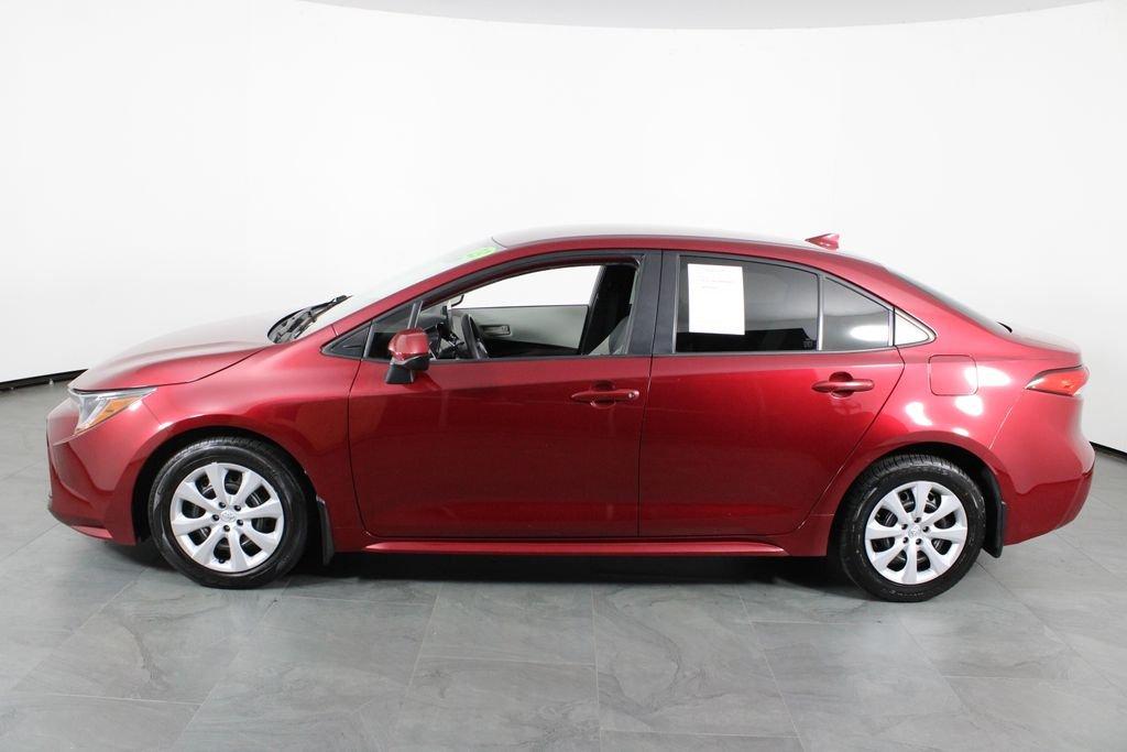 Toyota Corolla Le - Thumbnail 11