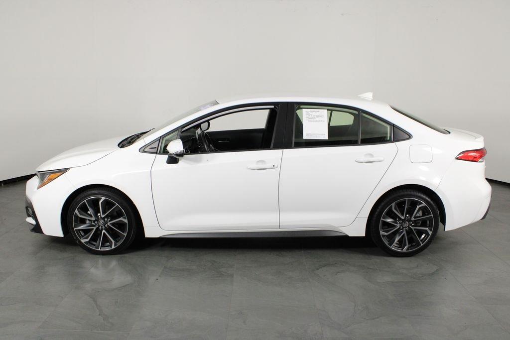 Toyota Corolla Se - Thumbnail 12