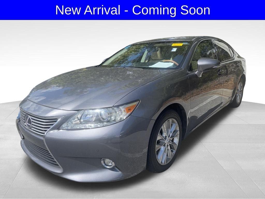 Lexus Es 300H - Thumbnail 3