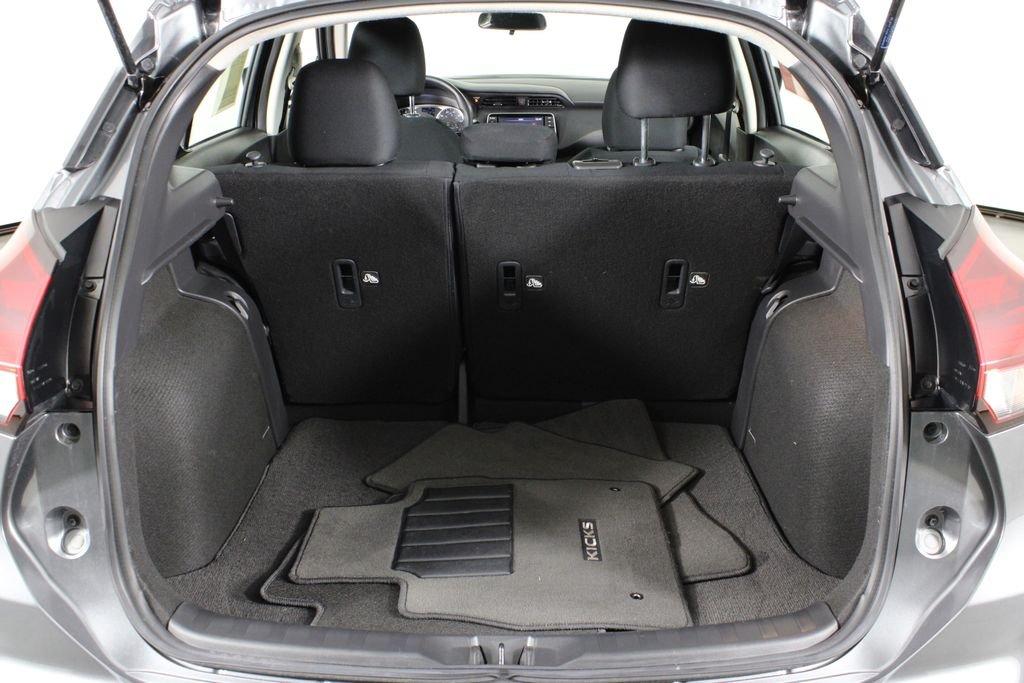 Nissan Kicks Play S - Thumbnail 19