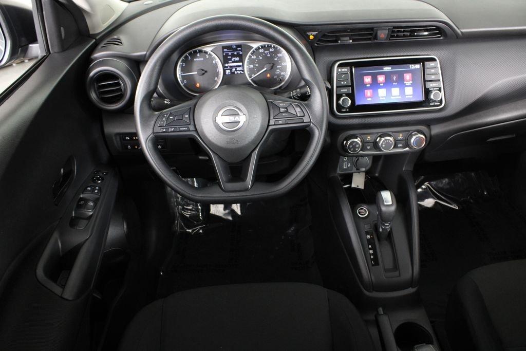 Nissan Kicks Play S - Thumbnail 8