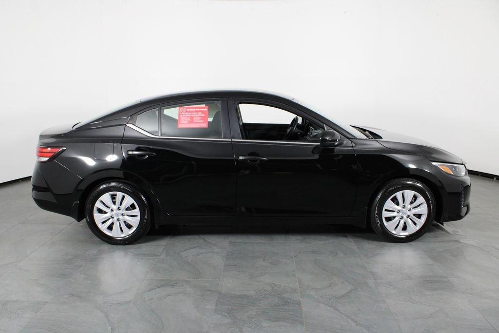 Nissan Sentra S - Thumbnail 16