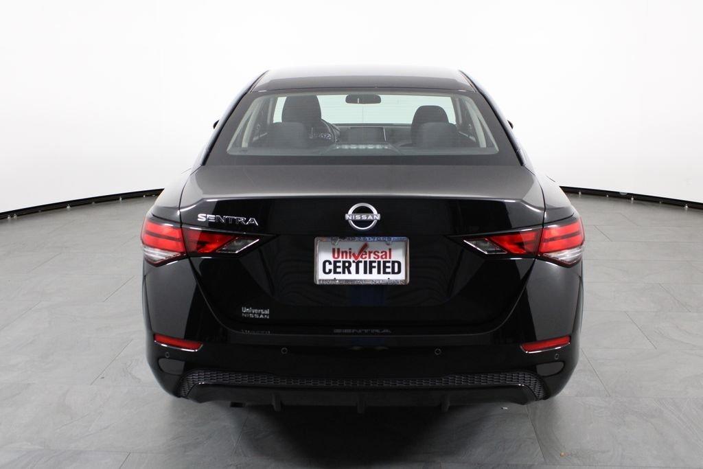 Nissan Sentra S - Thumbnail 12