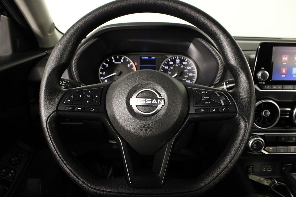 Nissan Sentra S - Thumbnail 11