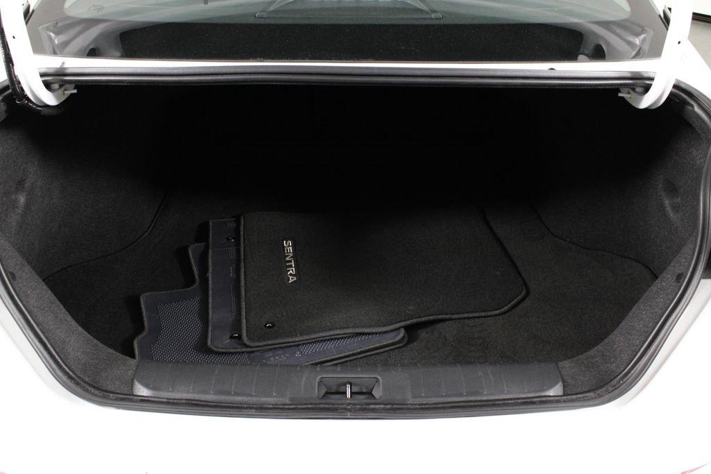 Nissan Sentra S - Thumbnail 19