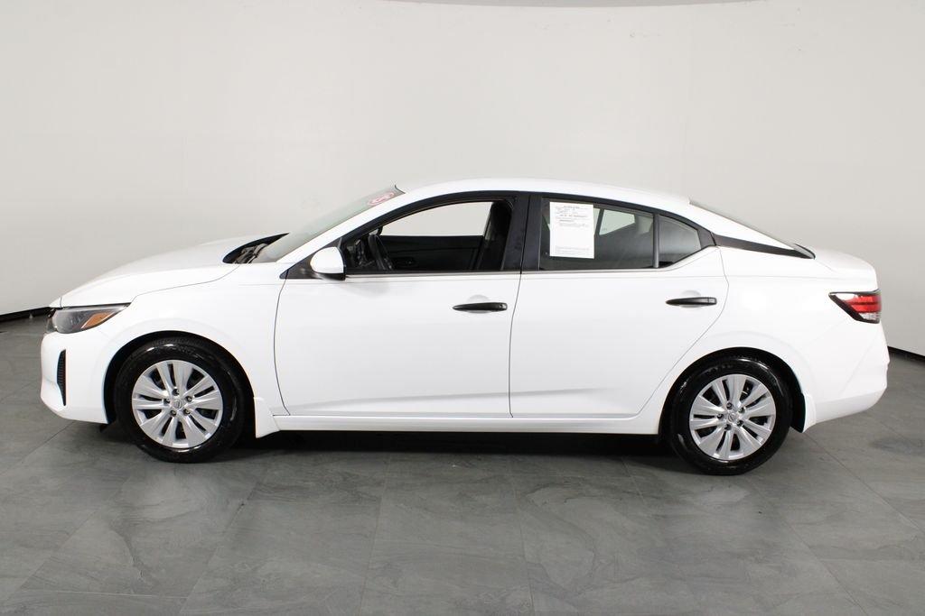 Nissan Sentra S - Thumbnail 13