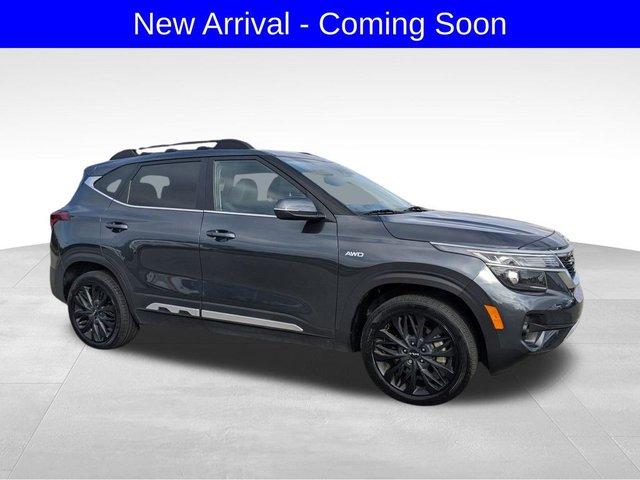 Kia Seltos Nightfall - View 1