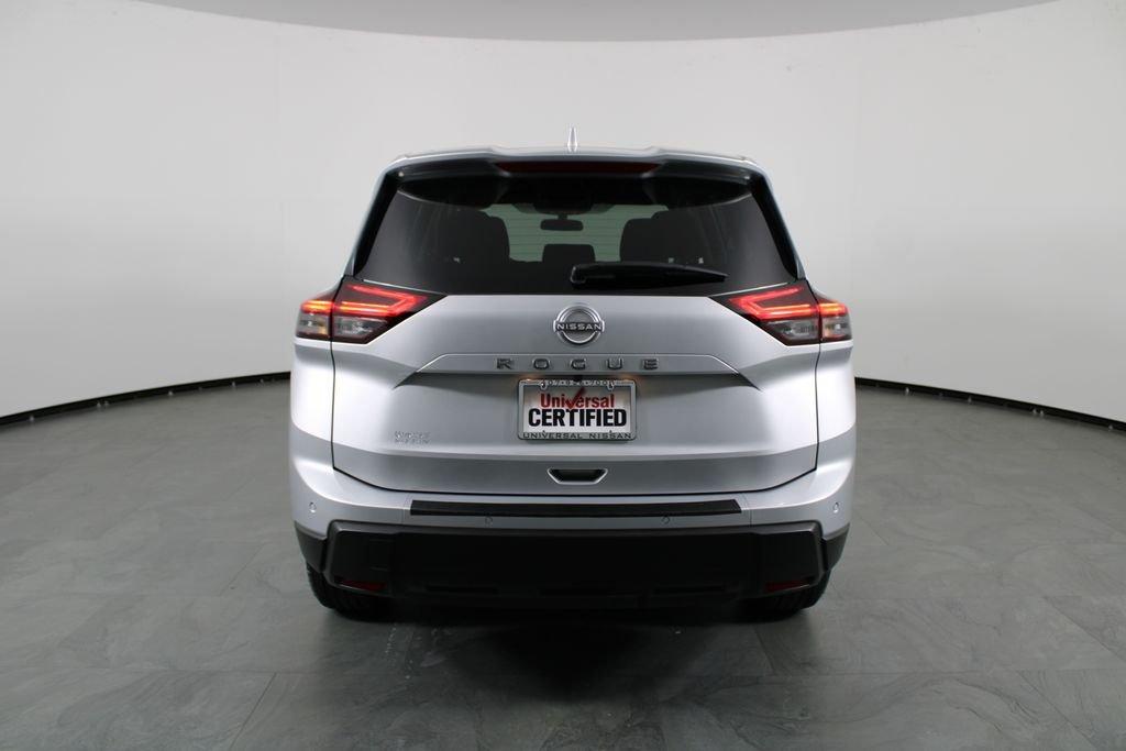 Nissan Rogue Sv - Thumbnail 8