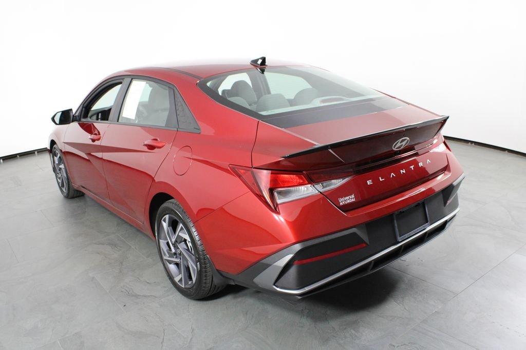 Hyundai Elantra Sel Sport - Thumbnail 5