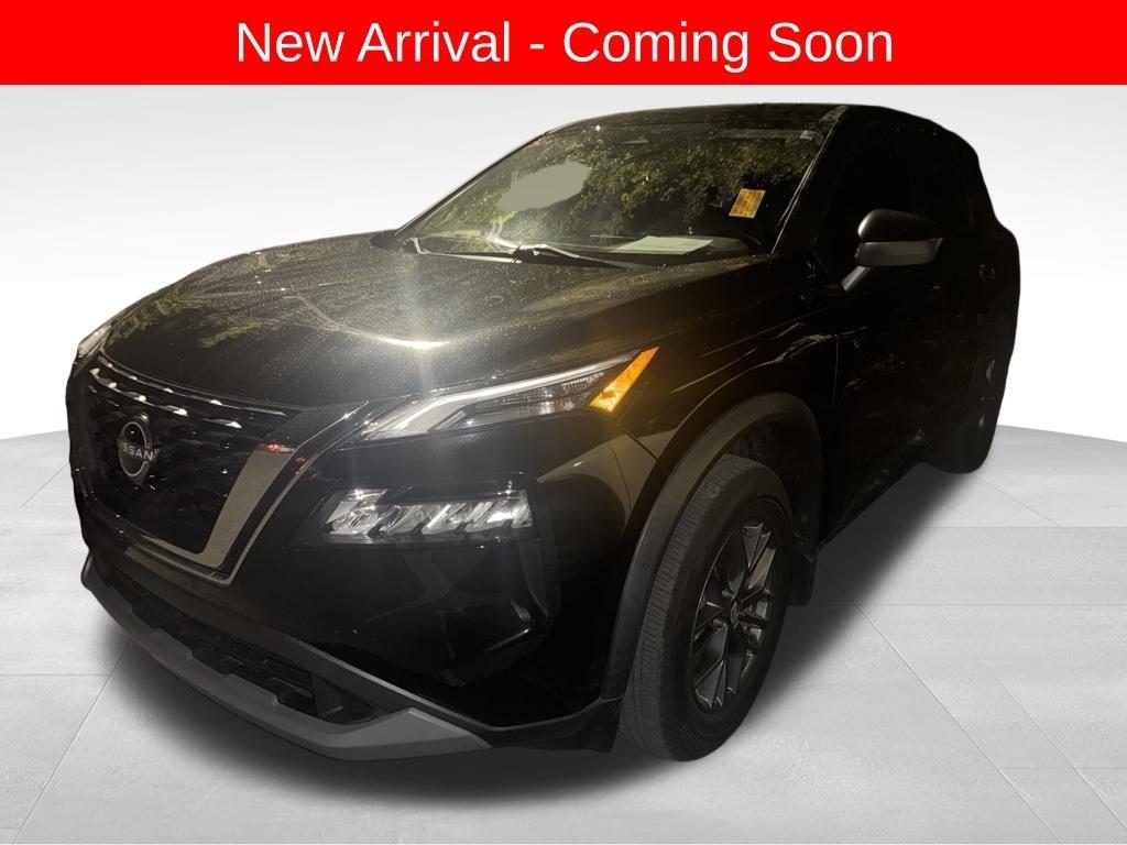 Nissan Rogue S - Thumbnail 2