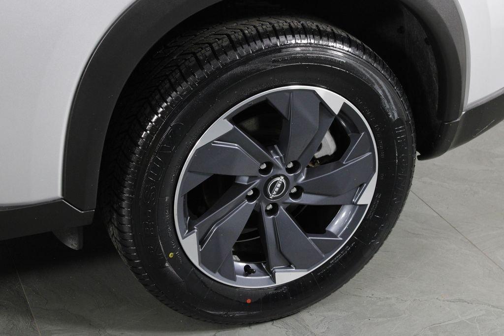 Nissan Rogue Sv - Thumbnail 14