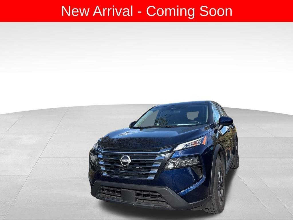 Nissan Rogue Sv - Thumbnail 3