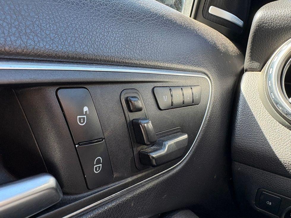 Mercedes-Benz Gla 250 | Miami, Fl | Ocean Auto Sales - Thumbnail 2