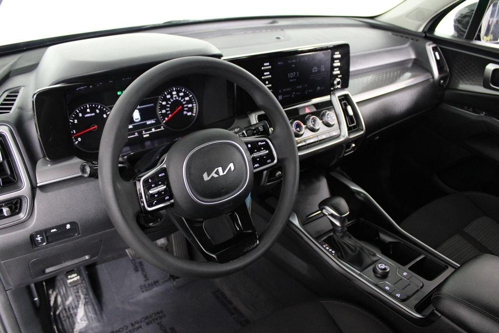 Kia Sorento Lx - Thumbnail 17