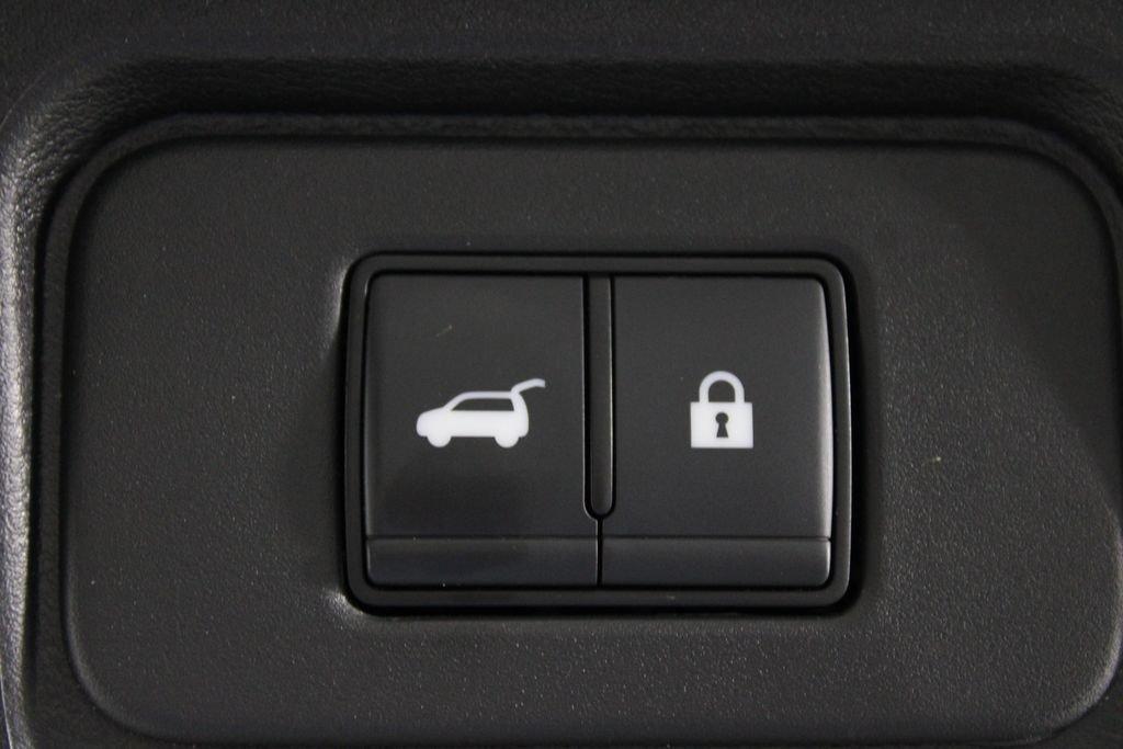 Nissan Rogue Sv - Thumbnail 19