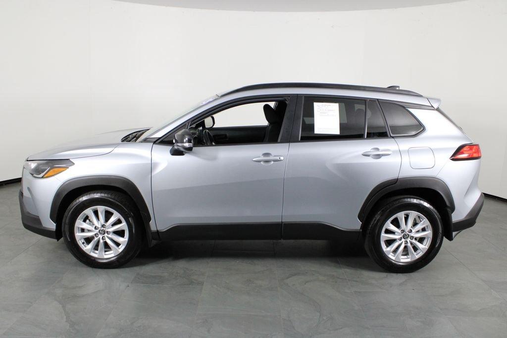 Toyota Corolla Cross Le - Thumbnail 11