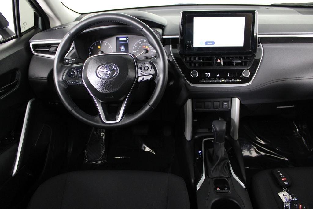 Toyota Corolla Cross Le - Thumbnail 7