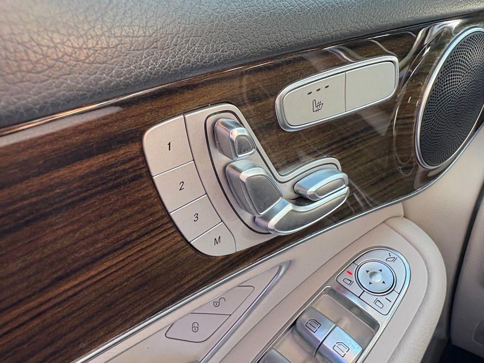 Mercedes-Benz Glc 300 | Miami, Fl | Ocean Auto Sales - Thumbnail 2