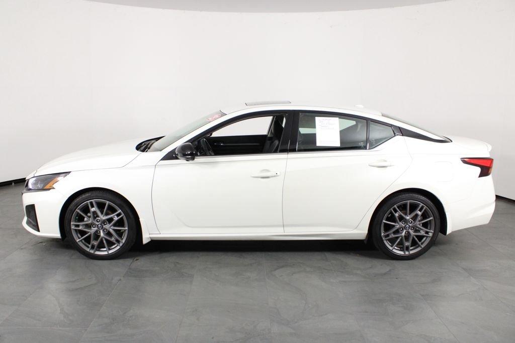 Nissan Altima 2.0 Sr - Thumbnail 13