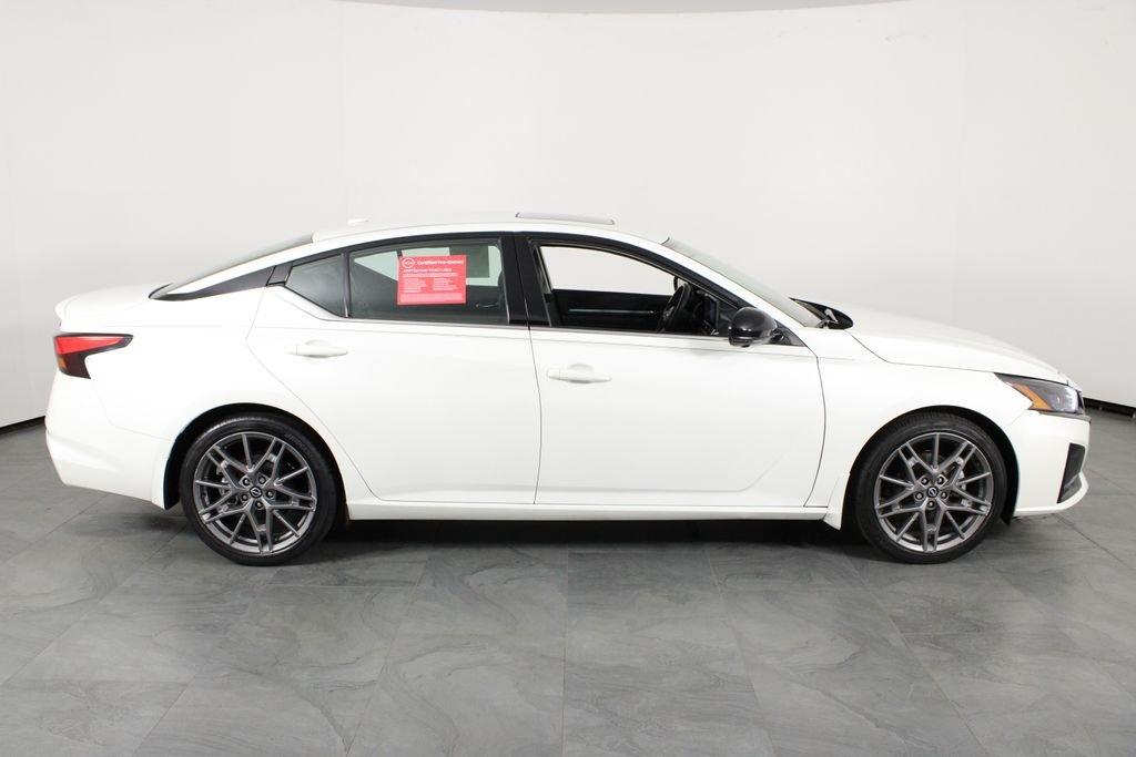 Nissan Altima 2.0 Sr - Thumbnail 16