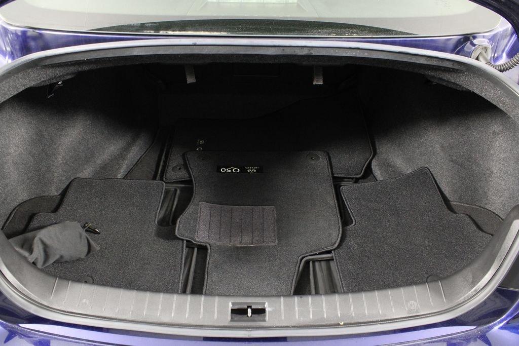 Infiniti Q50 Luxe - Thumbnail 17