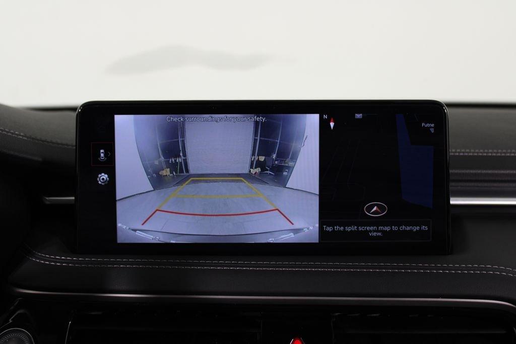 Genesis G70 2.5T - Thumbnail 8