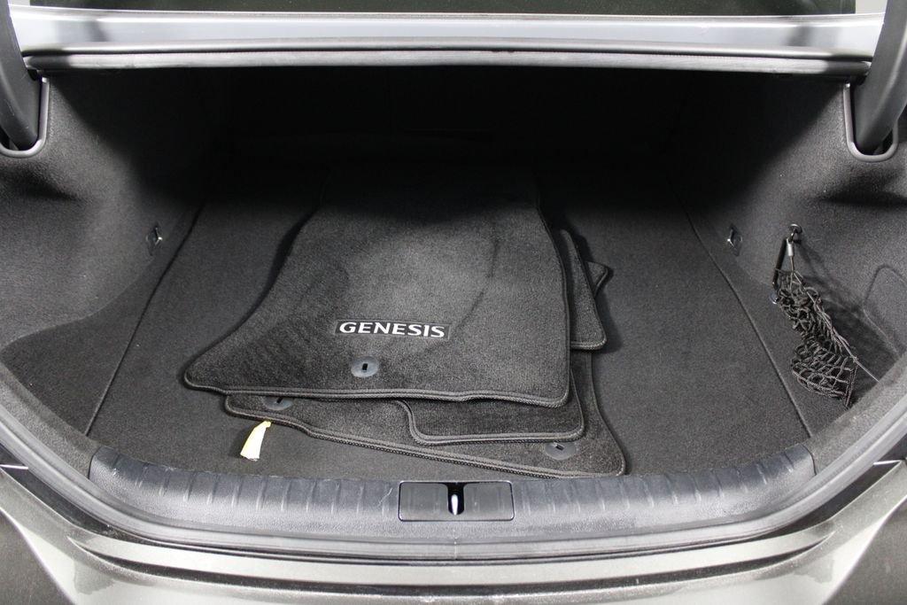 Genesis G70 2.5T - Thumbnail 16