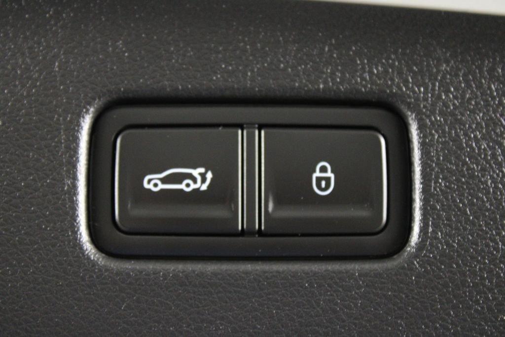 Genesis Gv70 2.5T - Thumbnail 14